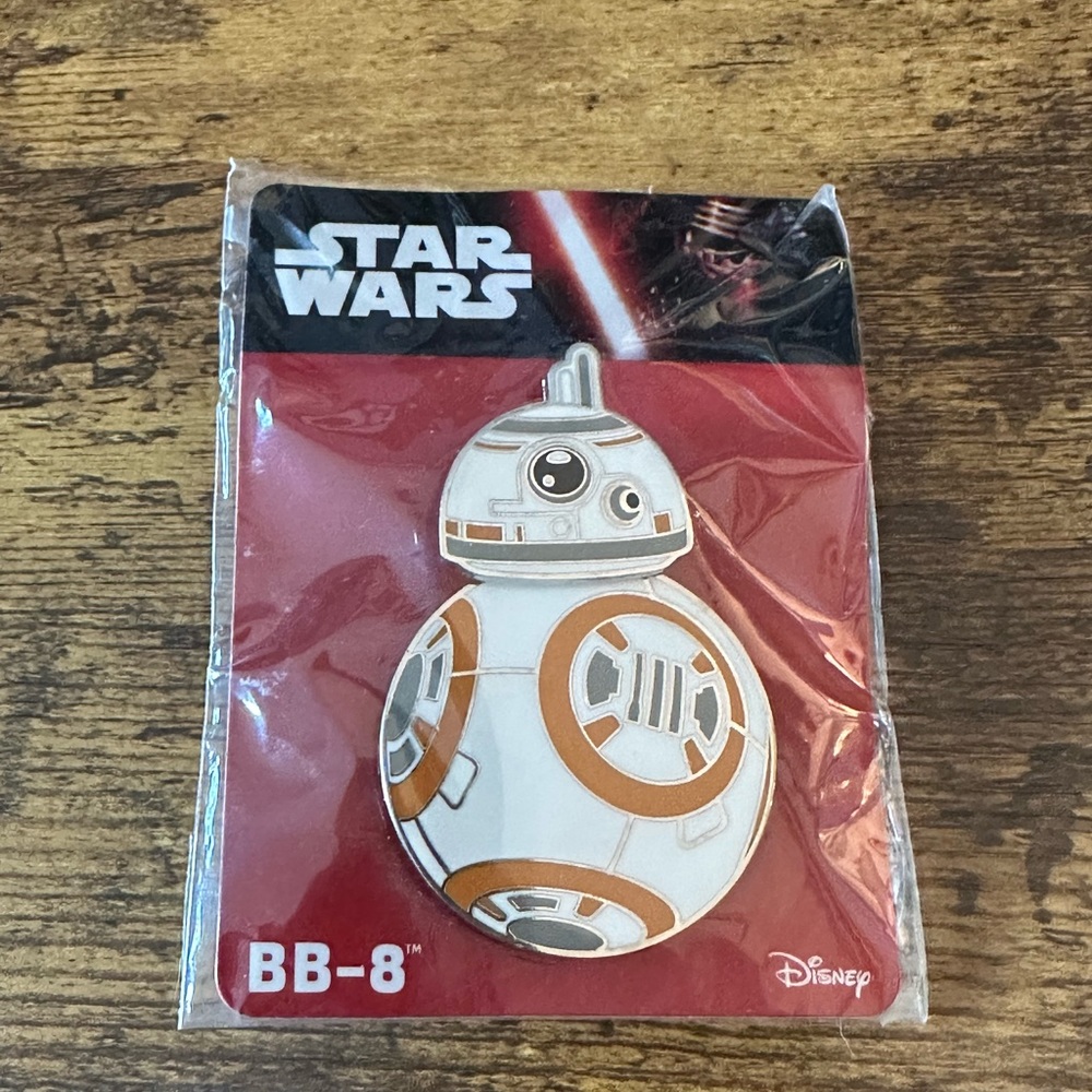 BB-8 Star Wars Disney Collectible Pin